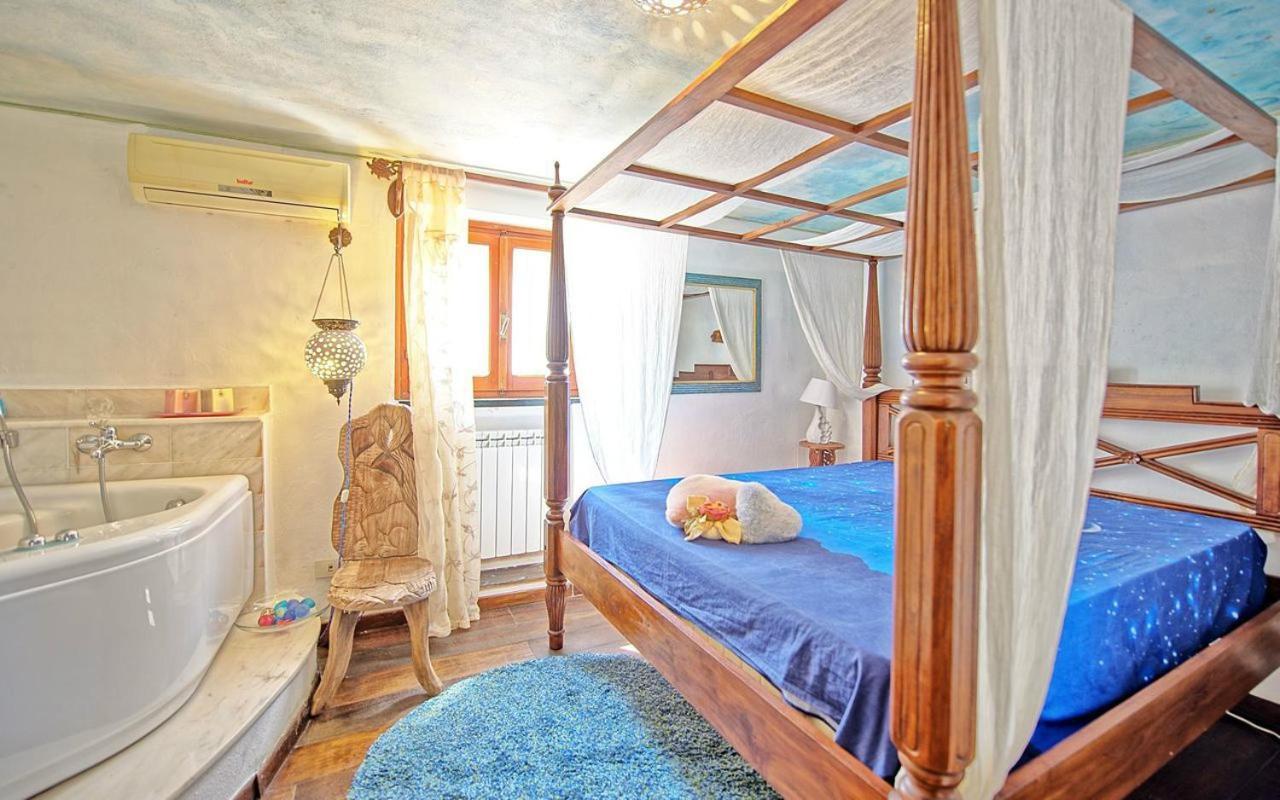 La Casa Fra Gli Ulivi Luxury Apartments With Pool Near Cinque Terre And Tuscany Monte Marcello Dış mekan fotoğraf